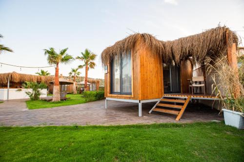anda beach bistro and rooms
