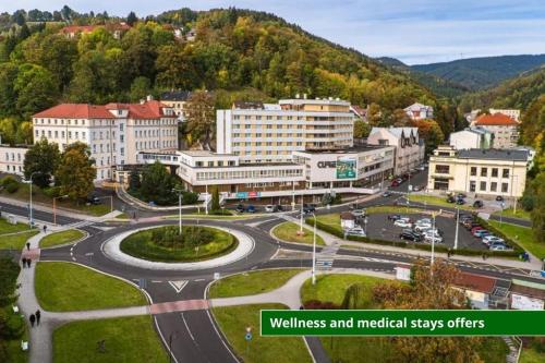 Complex Curie,Karlovy Vary>>Jachymov,3 star