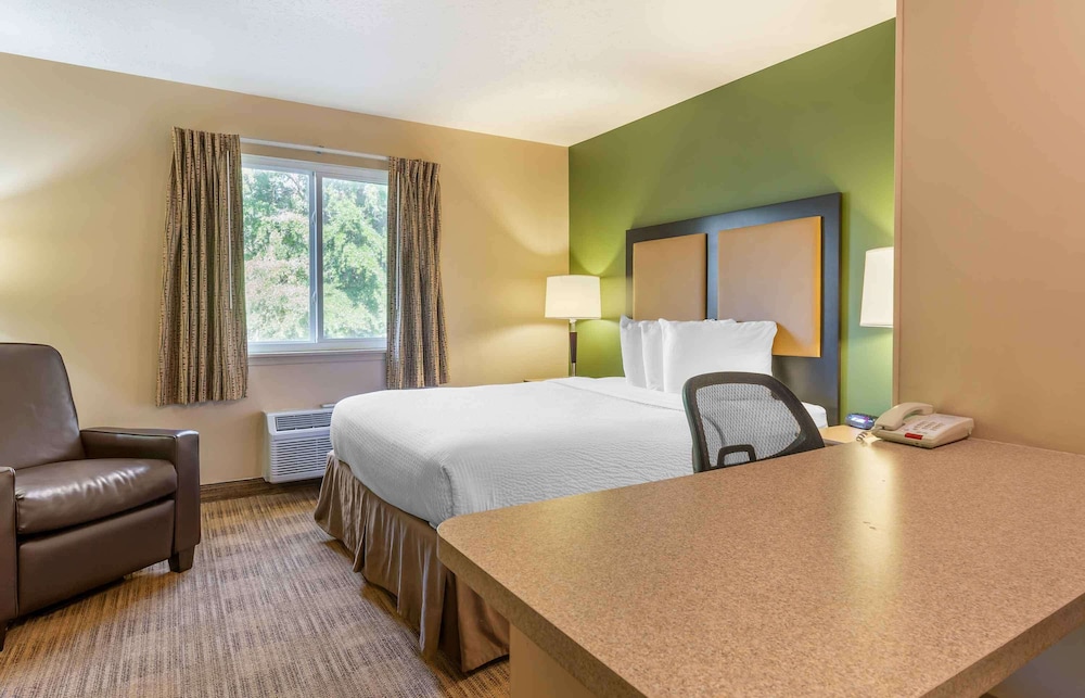extended stay america suites cleveland great northern mall