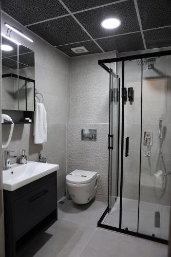 sar per hotel