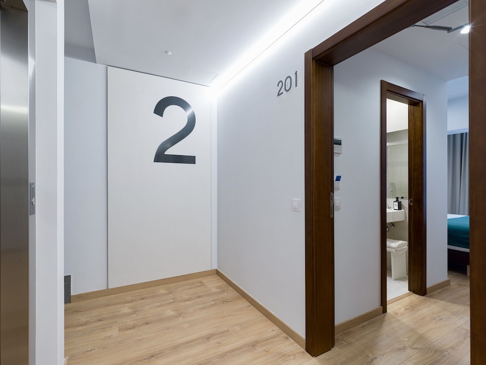 hotel emete by airnest