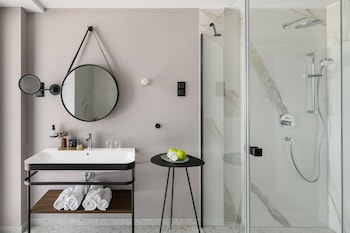 hotel vinifera wine and spa