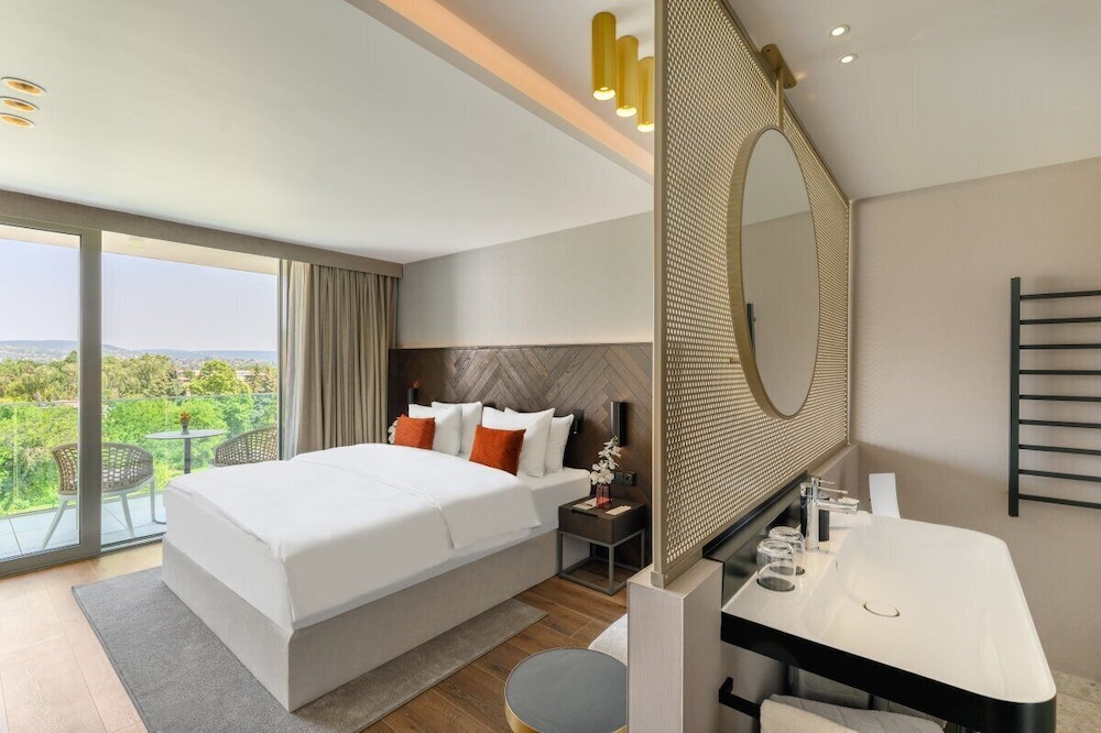 hotel vinifera wine and spa