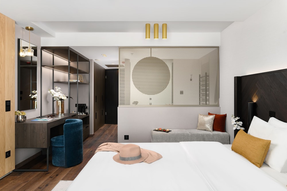 hotel vinifera wine and spa