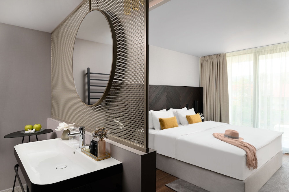 hotel vinifera wine and spa