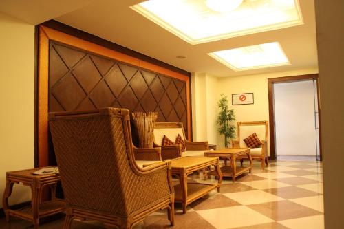 the residency karur