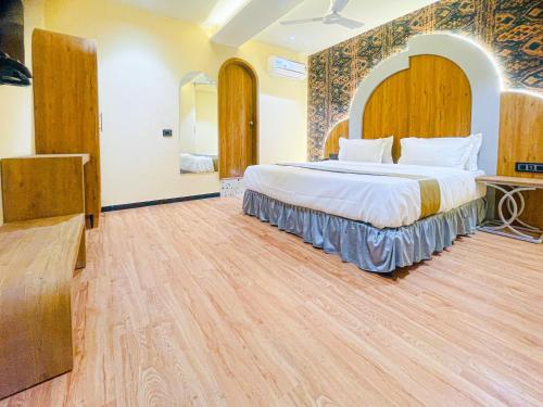 Hotel Nova Bopal,,3 star