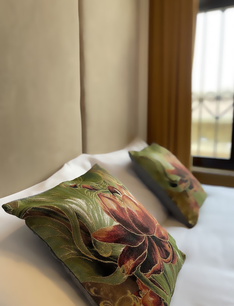 seven beauties hotel spa restaurant