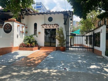 aguacatala hotel boutique
