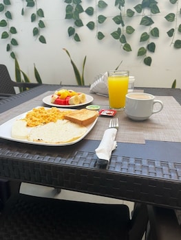 aguacatala hotel boutique