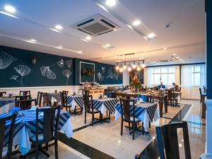 diamond hotel