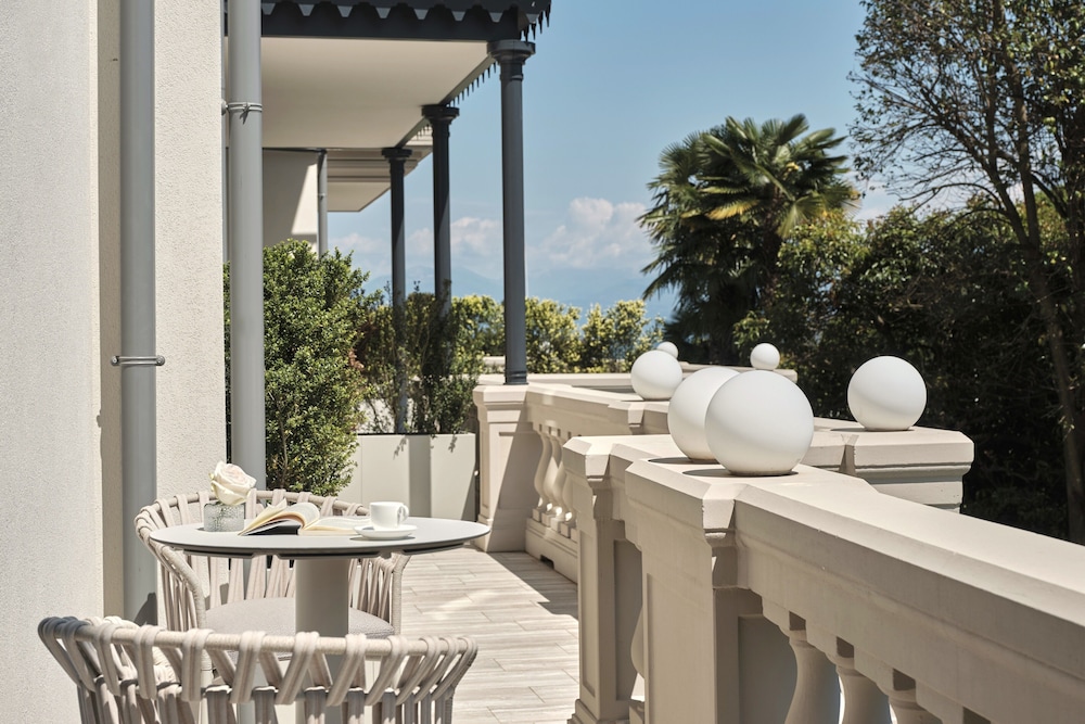 boutique hotel stresa