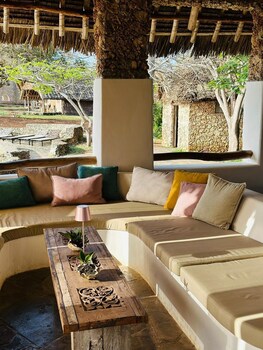 mwazaro beach lodge