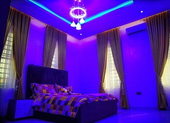 richvilla apartments and hotels