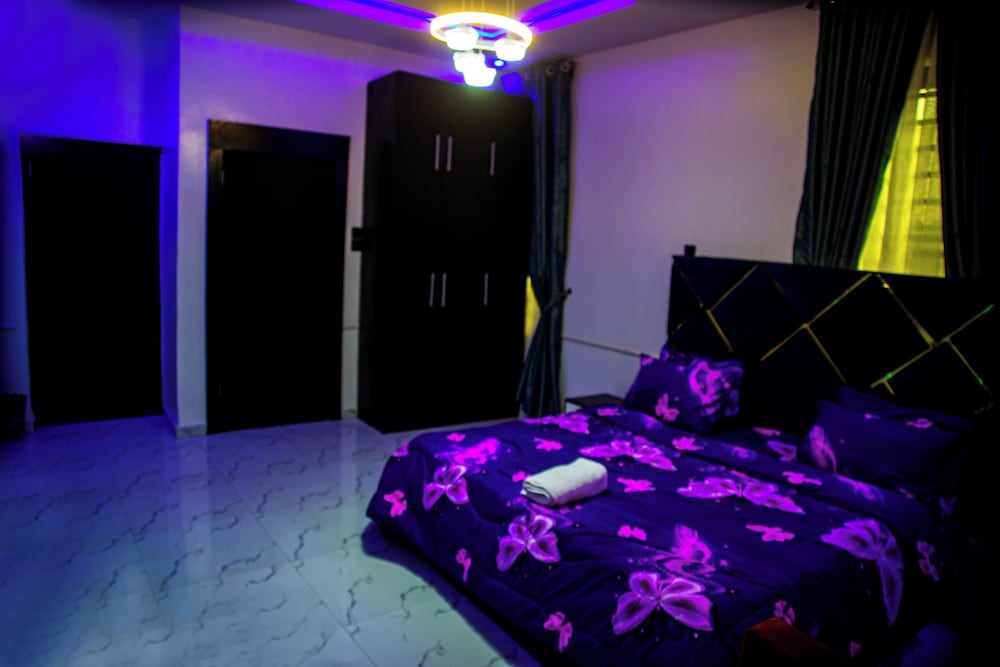 richvilla apartments and hotels