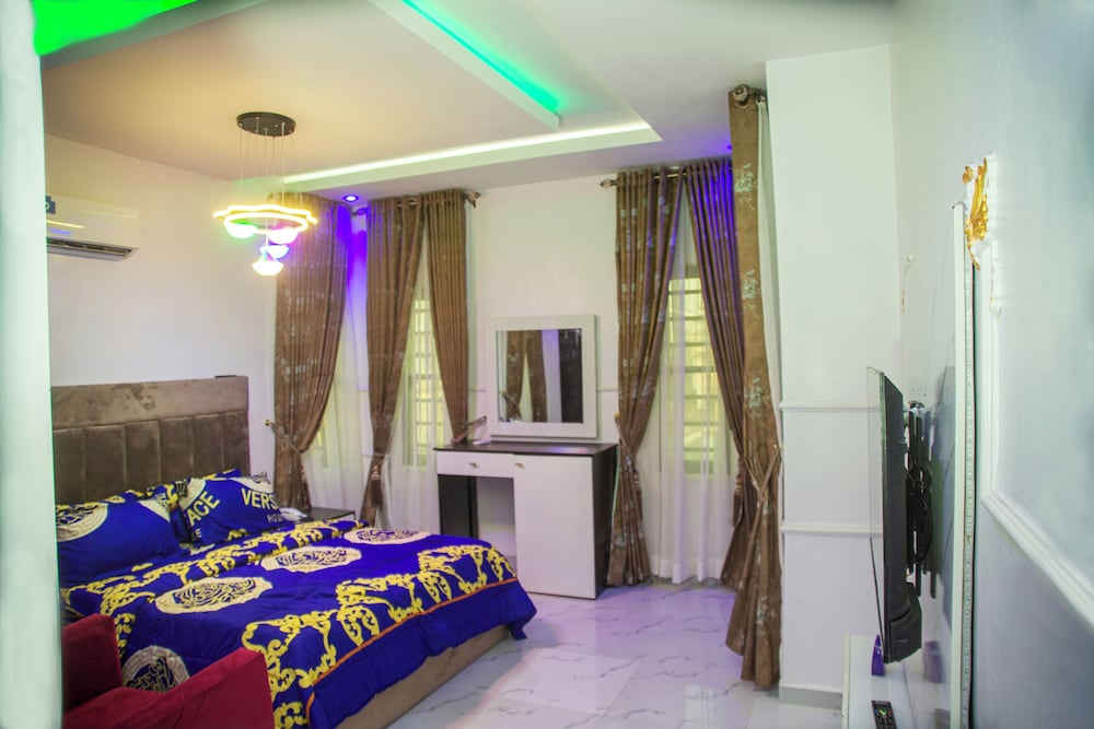 richvilla apartments and hotels