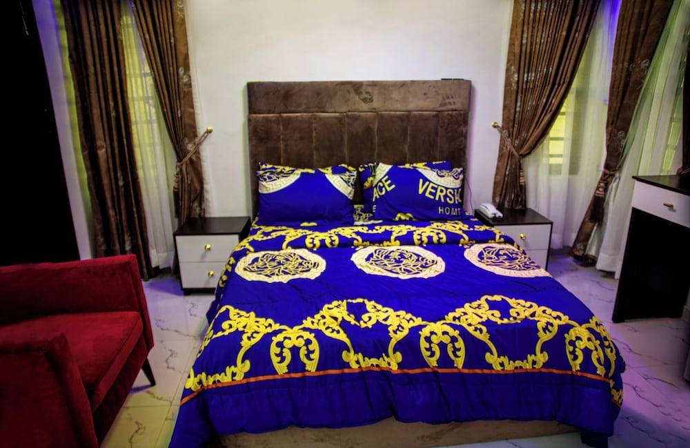 richvilla apartments and hotels