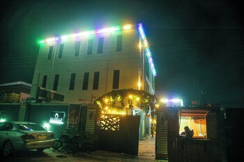 richvilla apartments and hotels