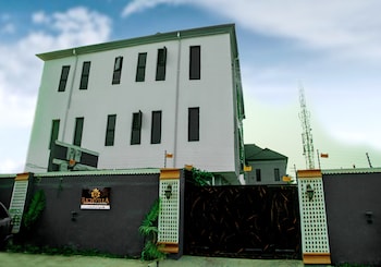 richvilla apartments and hotels