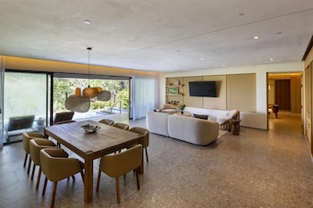 Waldorf Astoria Costa Rica Punta Cacique,,5 star