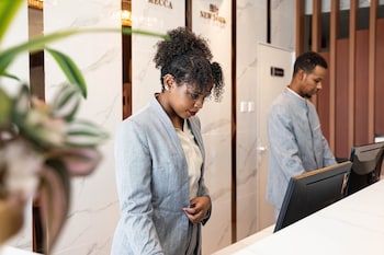 escale international hotel