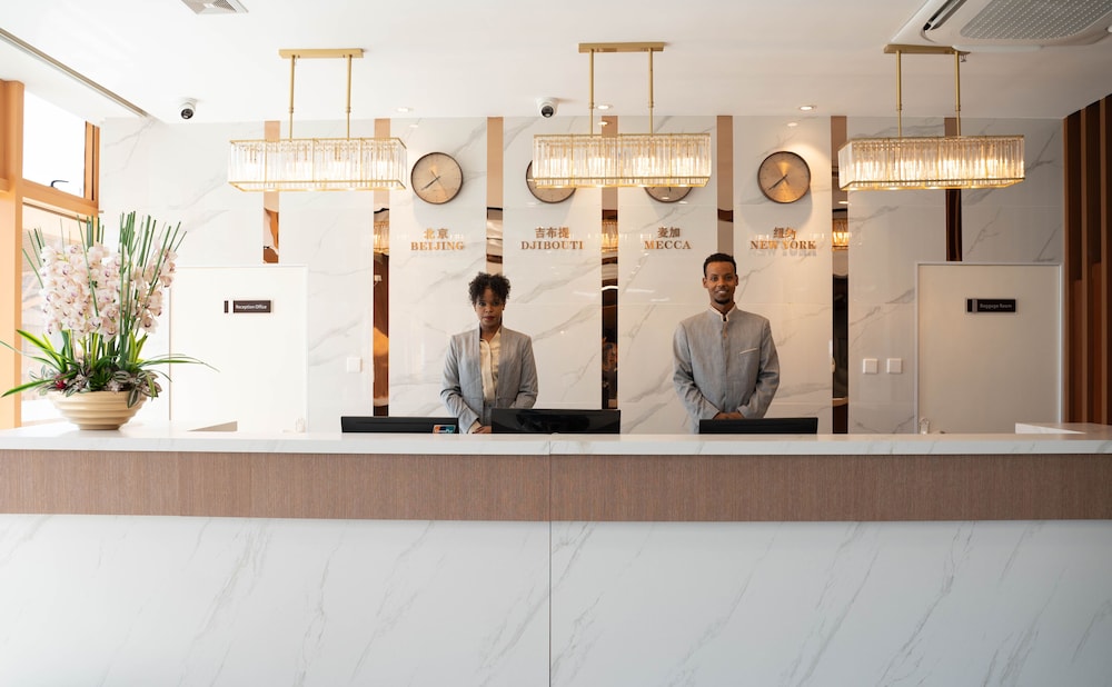 escale international hotel