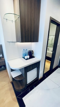 escale international hotel