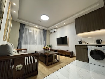 escale international hotel