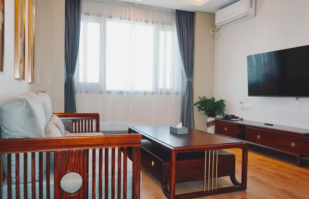 escale international hotel