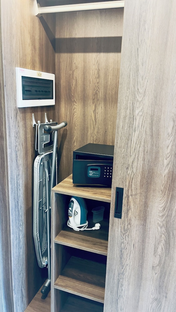 escale international hotel