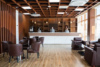 escale international hotel