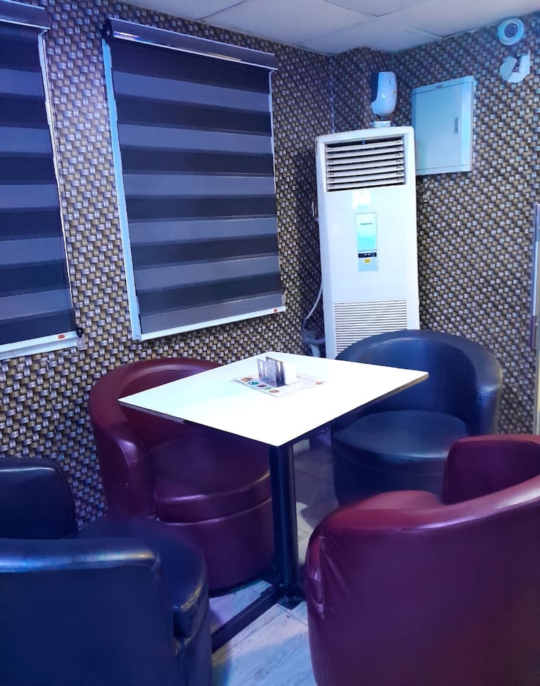 chukzie suites and apartments