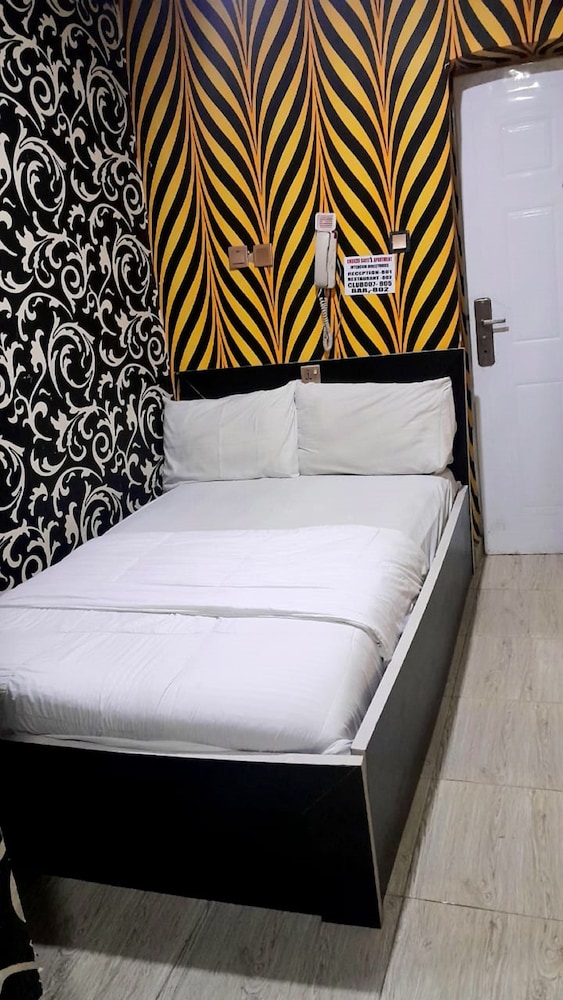 chukzie suites and apartments