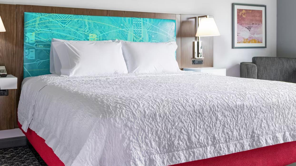 hampton inn and suites naples south