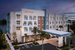hampton inn and suites naples south