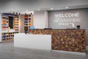 hampton inn and suites naples south