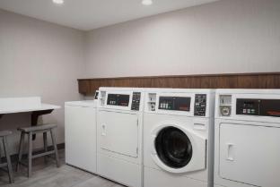 hampton inn and suites naples south
