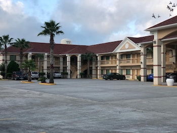 executive inn and suites