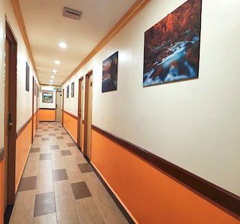 capital o 90897 island city hotel