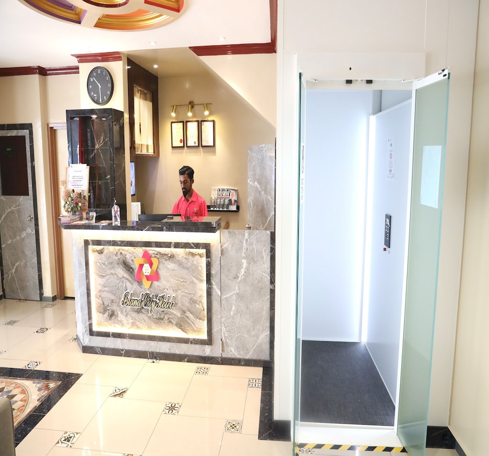 capital o 90897 island city hotel