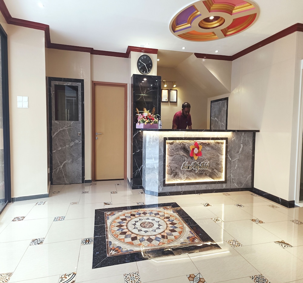 capital o 90897 island city hotel