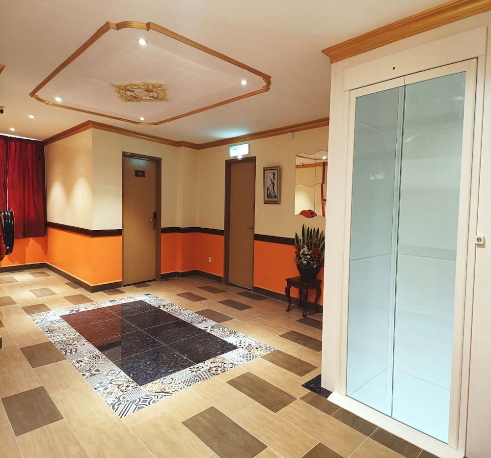 capital o 90897 island city hotel