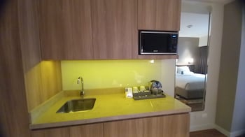 capital o 950 acqua novotel tower