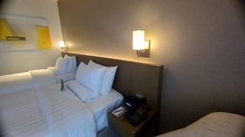 capital o 950 acqua novotel tower