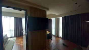 capital o 950 acqua novotel tower