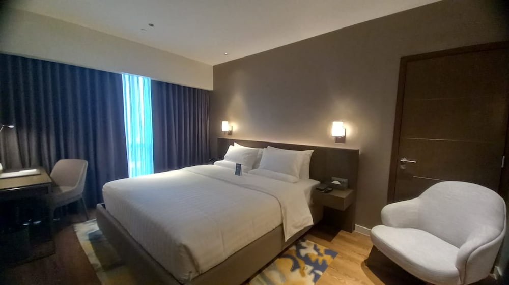 capital o 950 acqua novotel tower