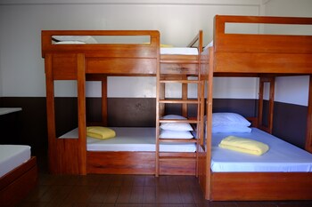 pacific waves inn annex