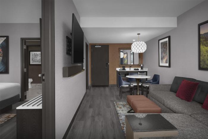 embassy suites by hilton pigeon forge resort