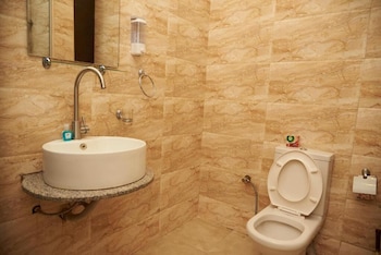 bon hotel kano