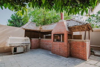 bon hotel kano